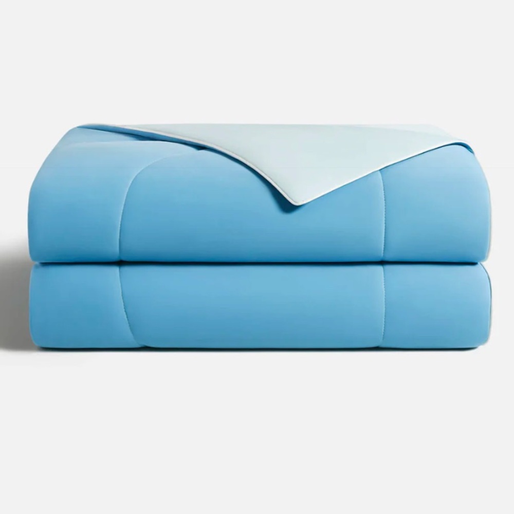 REST® Evercool® Cooling Comforter Queen Blanket in Aqua Blue